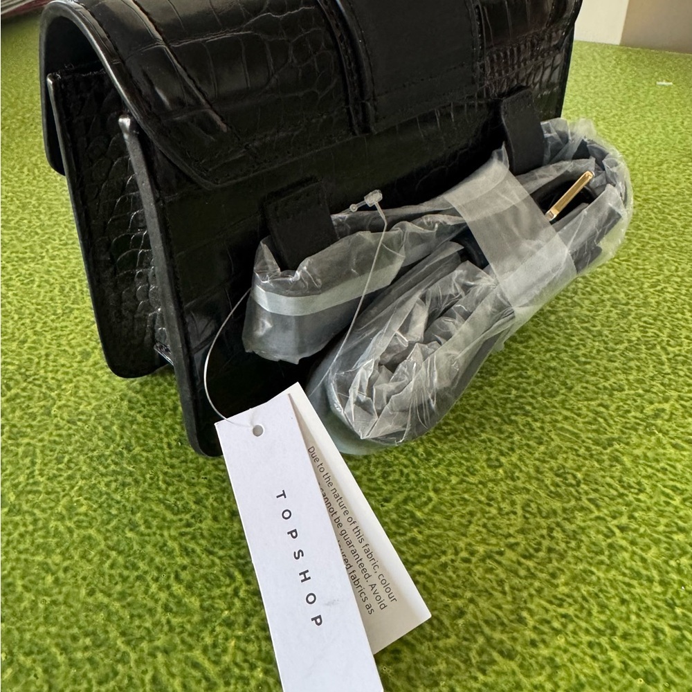Topshop Black Croc-Embossed Travel Bag-NWT - Picture 6 of 6
